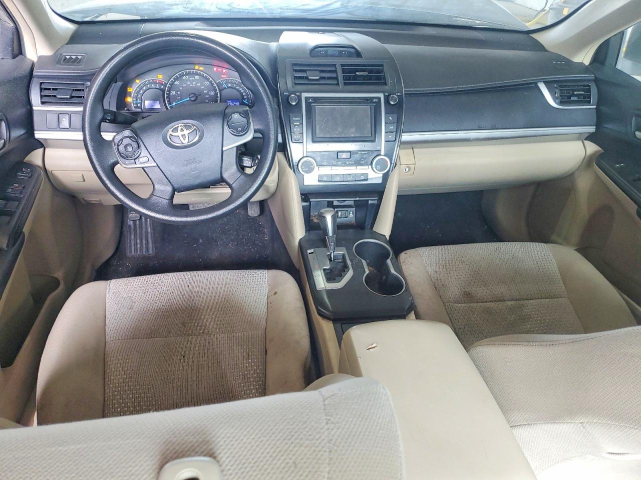 2012 TOYOTA CAMRY LE photo 15