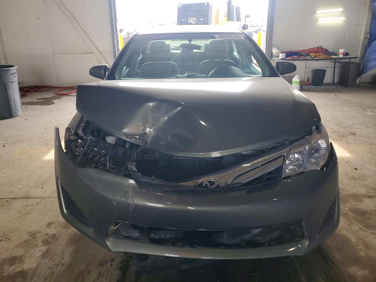 2012 TOYOTA CAMRY LE photo 9