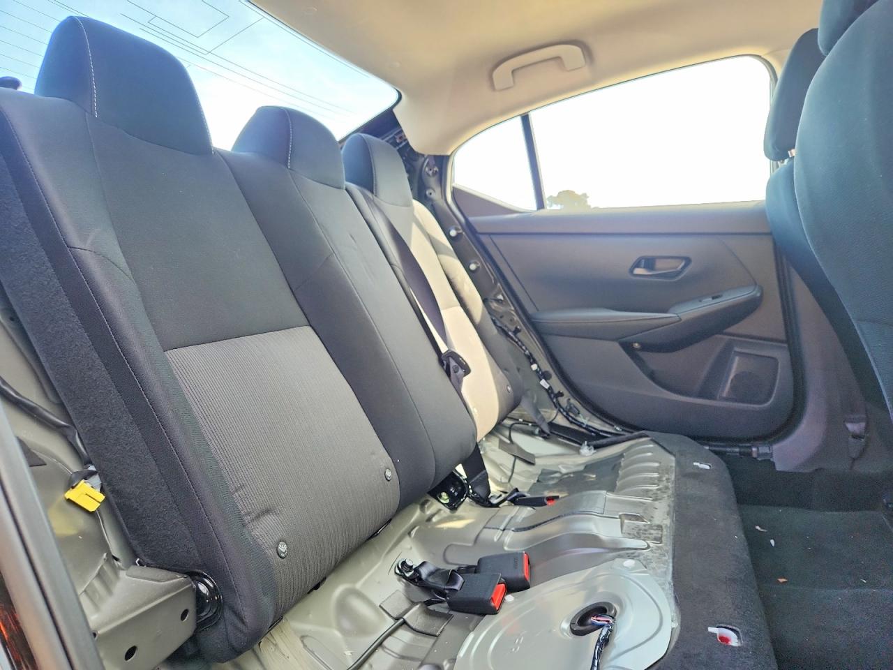 2025 NISSAN SENTRA SV photo 28