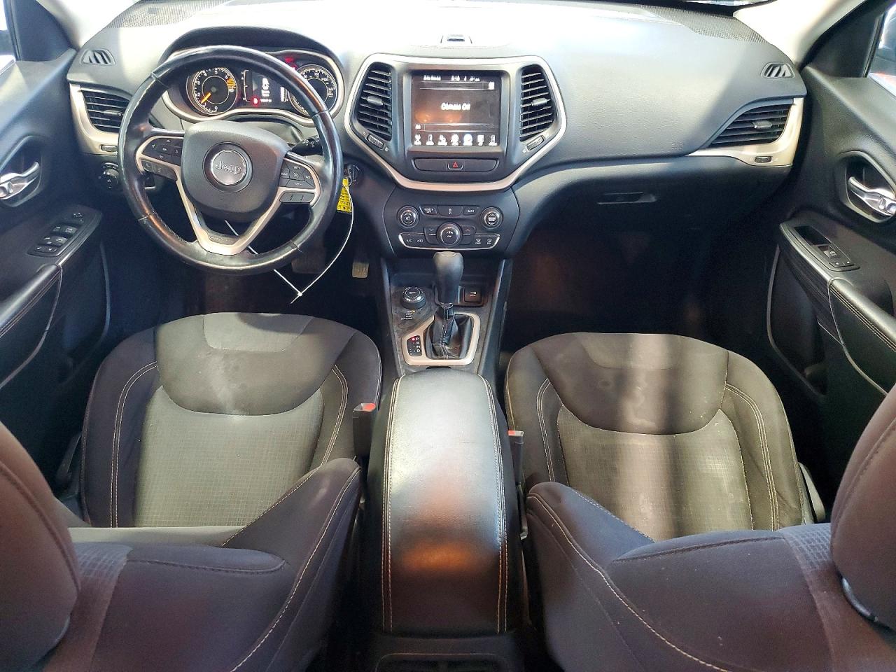 2016 JEEP CHEROKEE LATITUDE photo 15