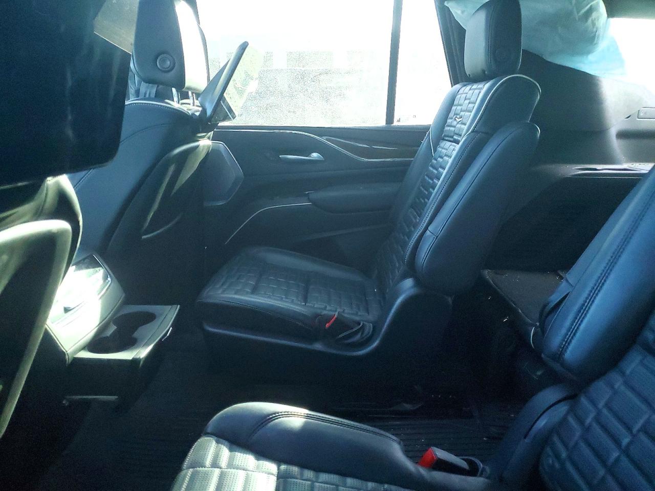2023 CADILLAC ESCALADE SPORT PLATINUM photo 21