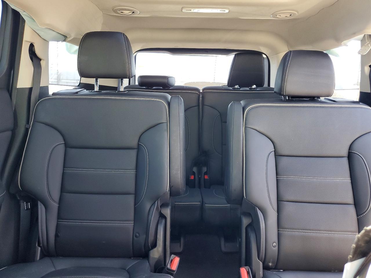 2023 GMC ACADIA DENALI photo 28