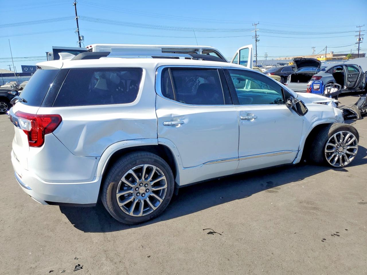 2023 GMC ACADIA DENALI photo 7