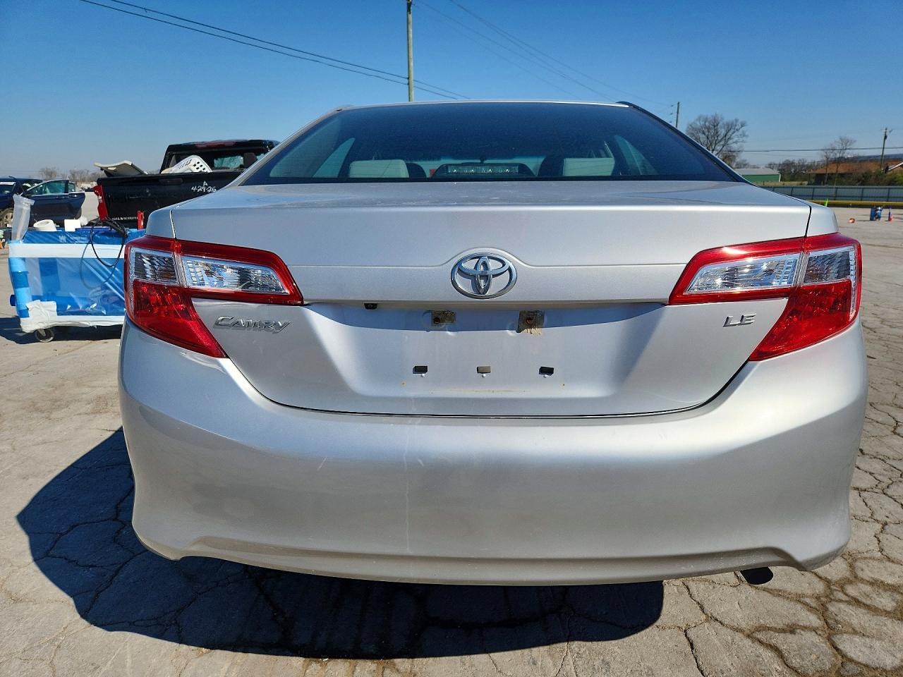 2014 TOYOTA CAMRY LE photo 11