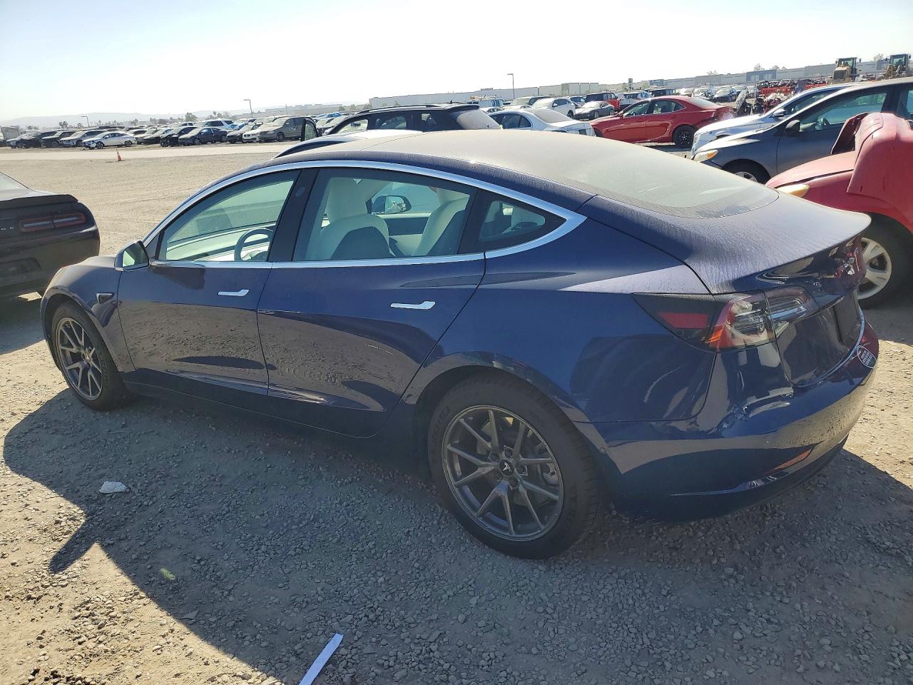 2020 TESLA MODEL 3 photo 2
