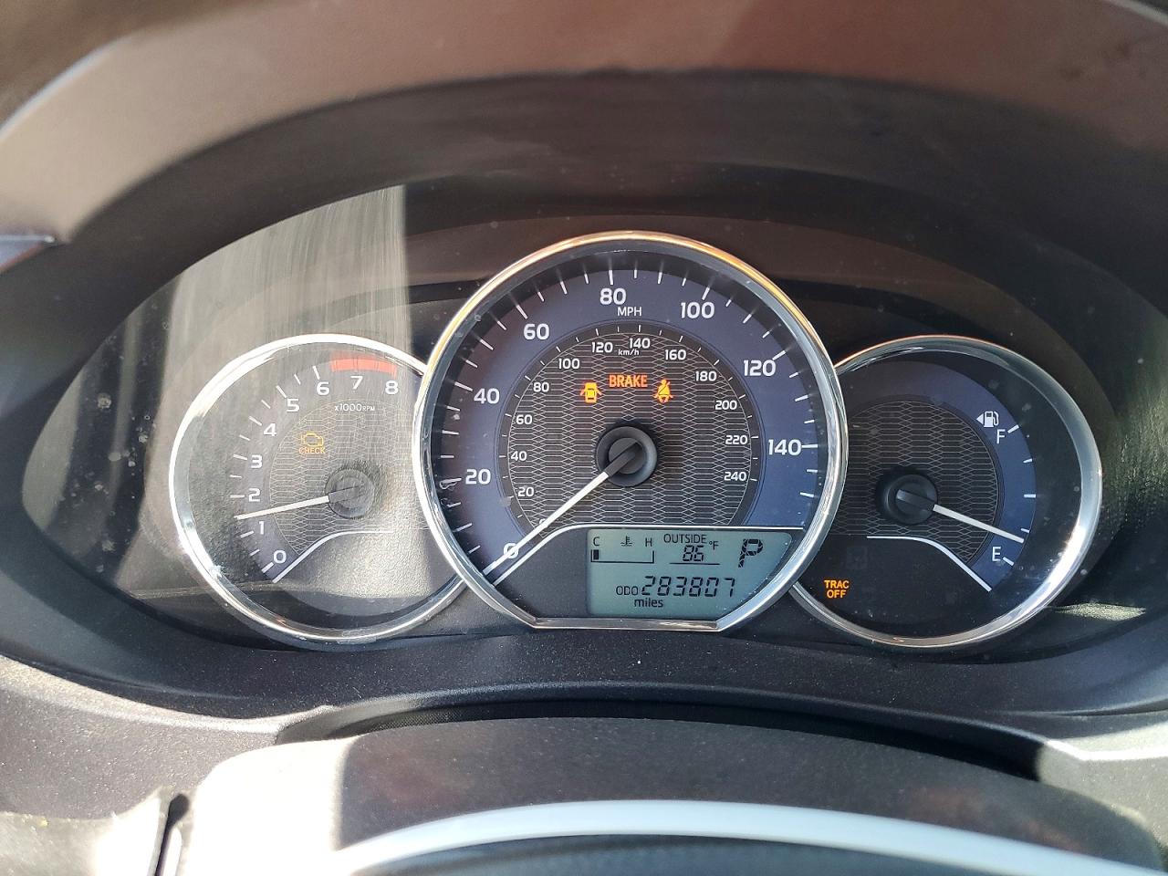 2016 TOYOTA COROLLA L photo 17