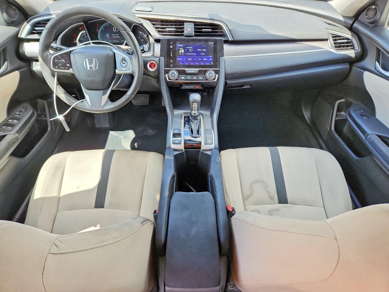 2017 HONDA CIVIC EX photo 22