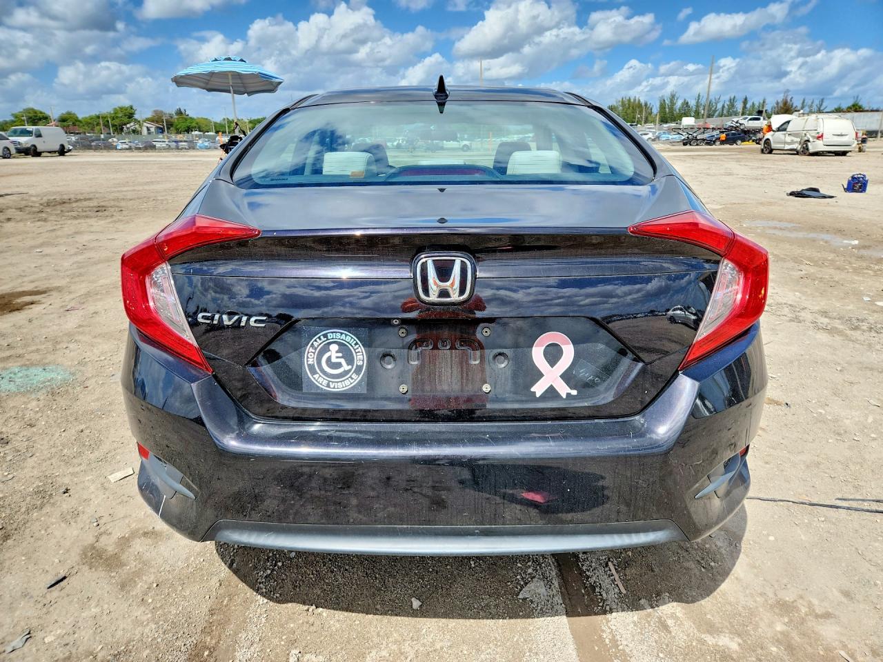 2017 HONDA CIVIC EX photo 16