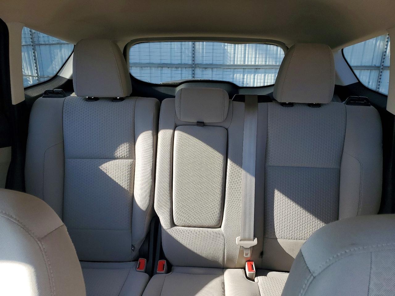 2017 FORD ESCAPE SE photo 28