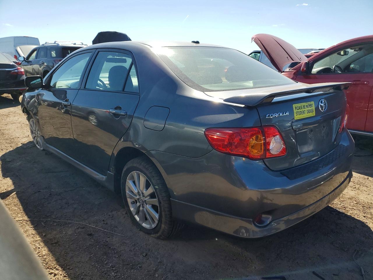 2010 TOYOTA COROLLA photo 3