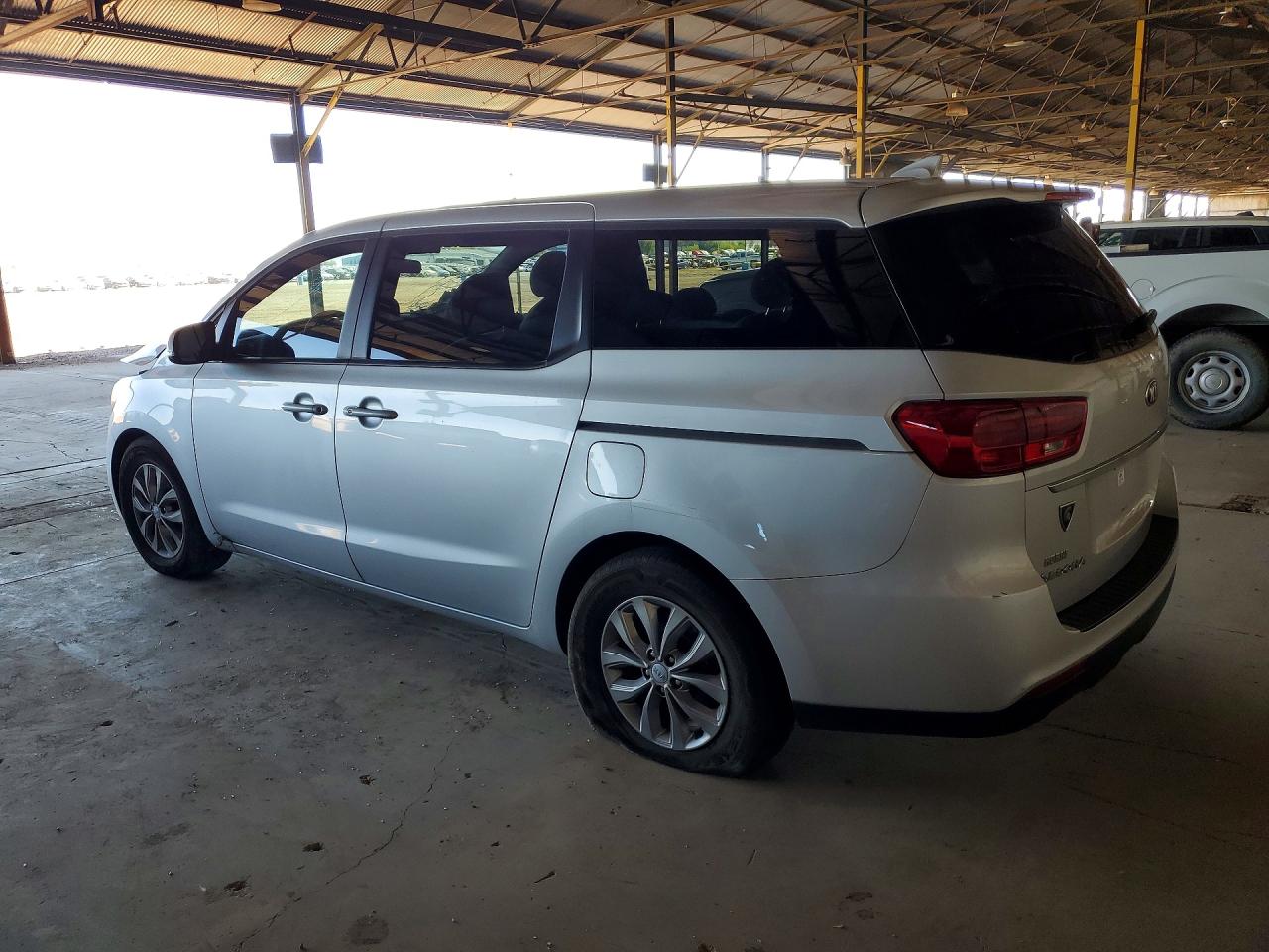2019 KIA SEDONA LX photo 3