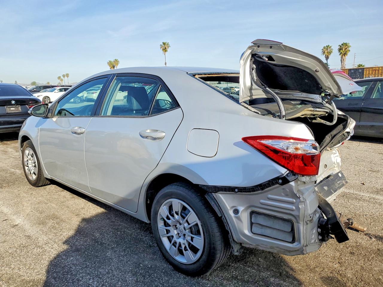 2016 TOYOTA COROLLA S photo 4