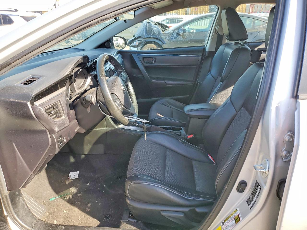 2016 TOYOTA COROLLA S photo 19
