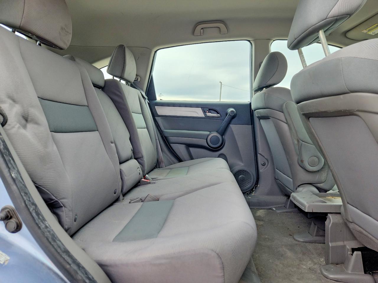 2010 HONDA CR-V LX photo 31