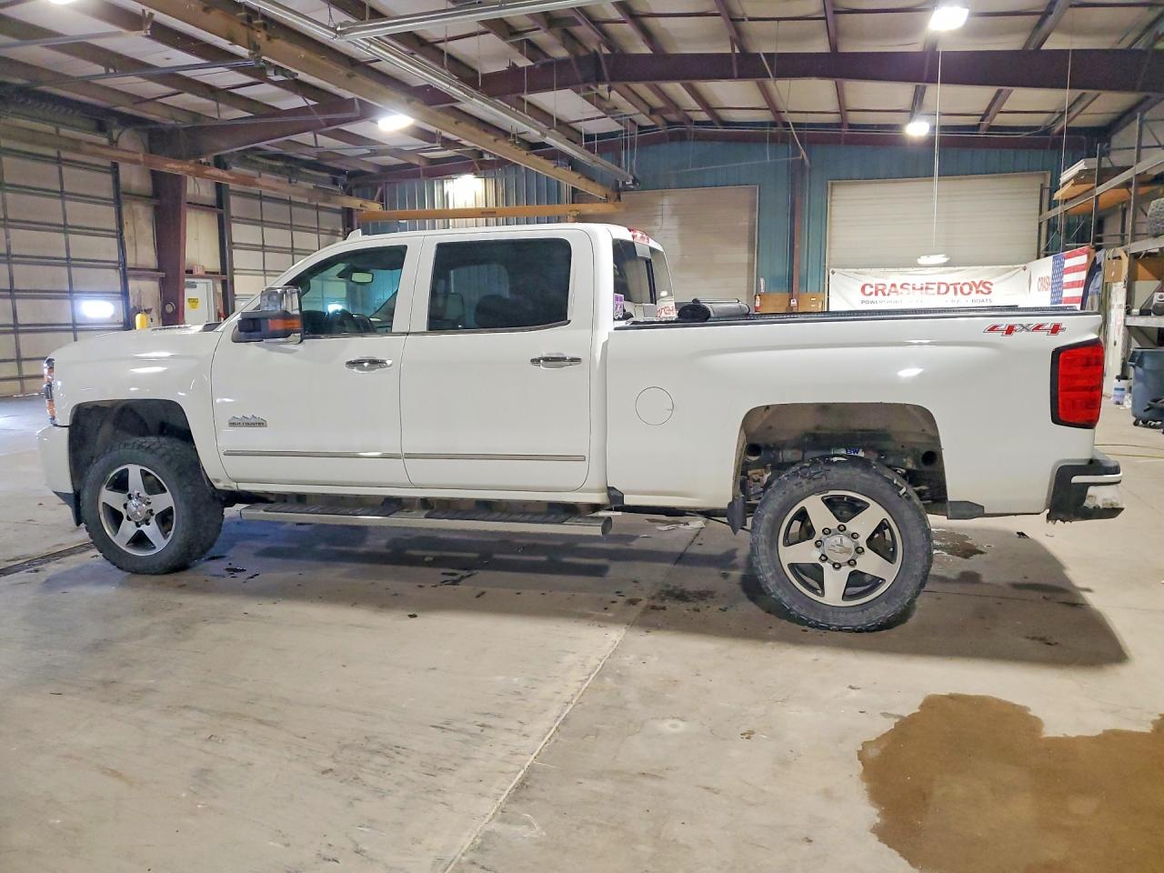 2016 CHEVROLET SILVERADO K2500 HIGH COUNTRY photo 2