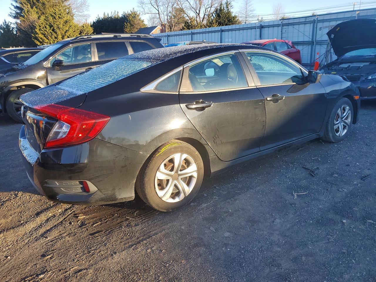 2016 HONDA CIVIC LX photo 3