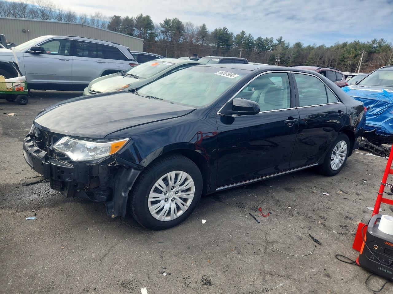 2014 TOYOTA CAMRY