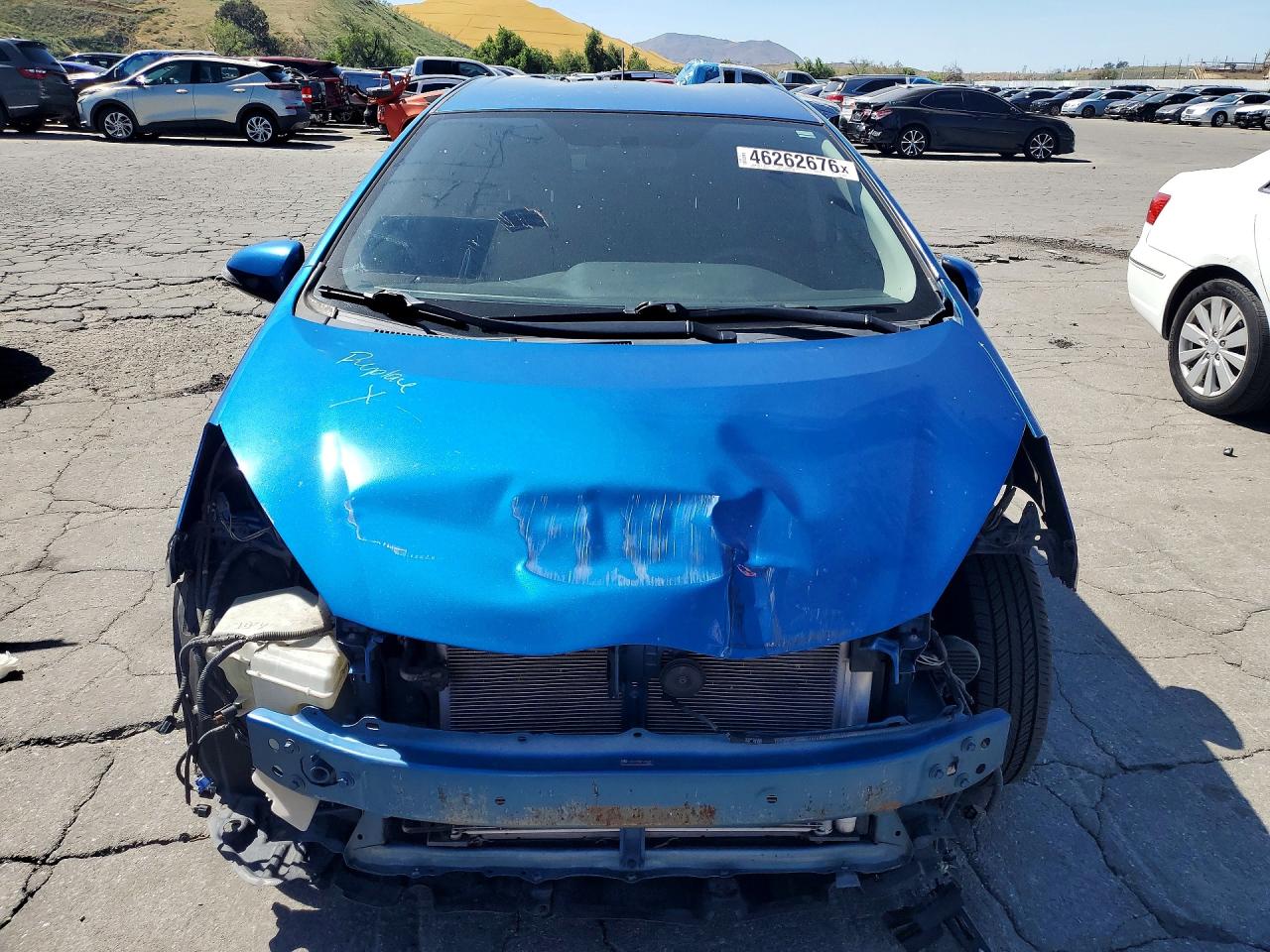 2013 TOYOTA PRIUS C TWO photo 5