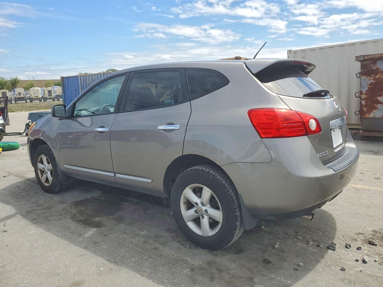 2013 NISSAN ROGUE S photo 2