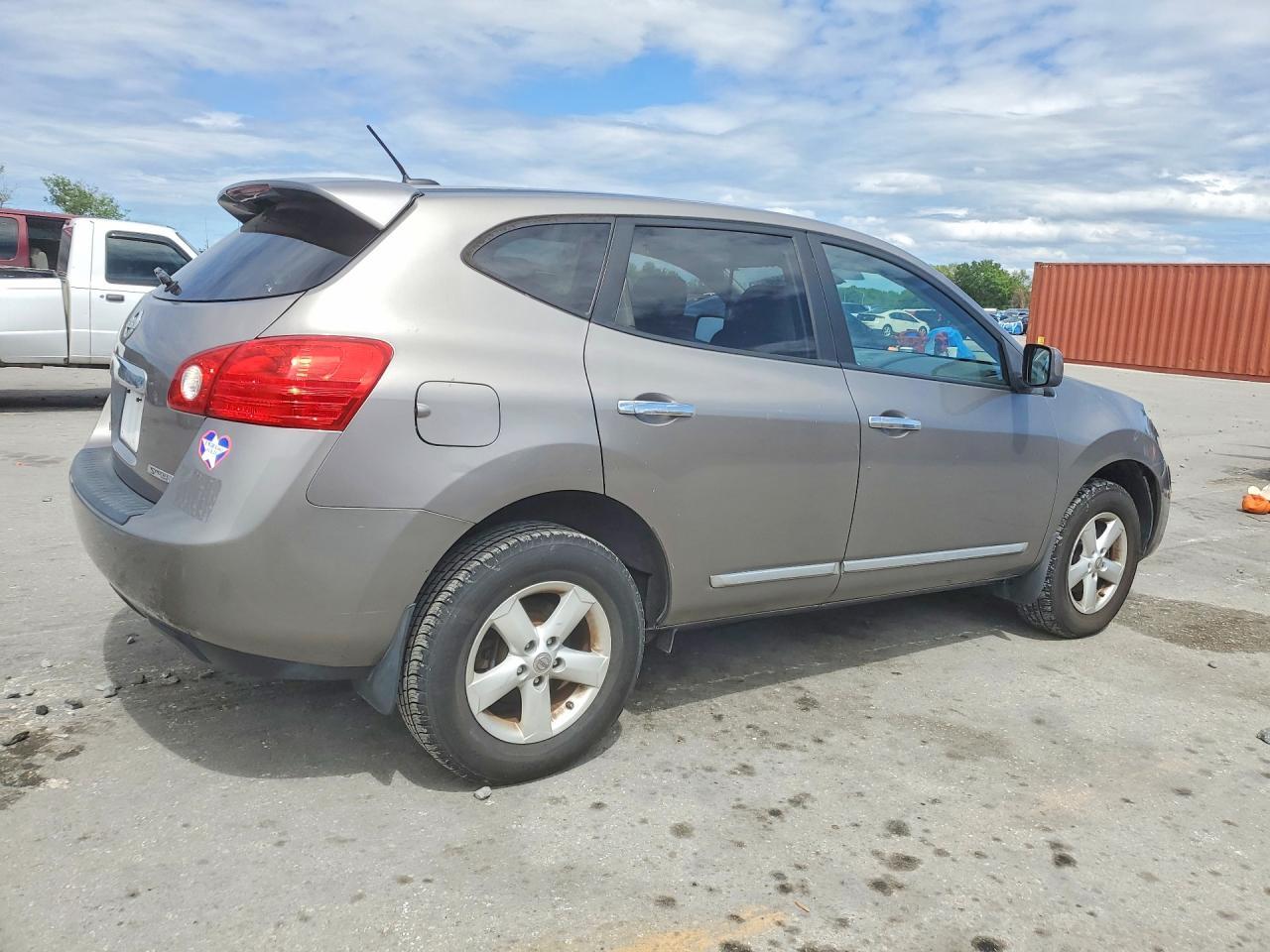 2013 NISSAN ROGUE S photo 3