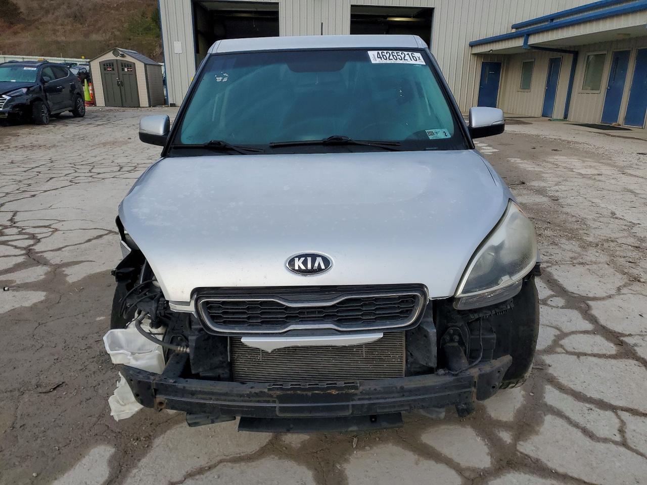 2013 KIA SOUL + photo 9