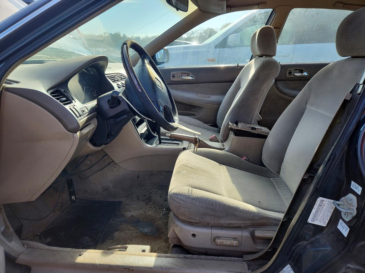1996 HONDA ACCORD LX photo 7