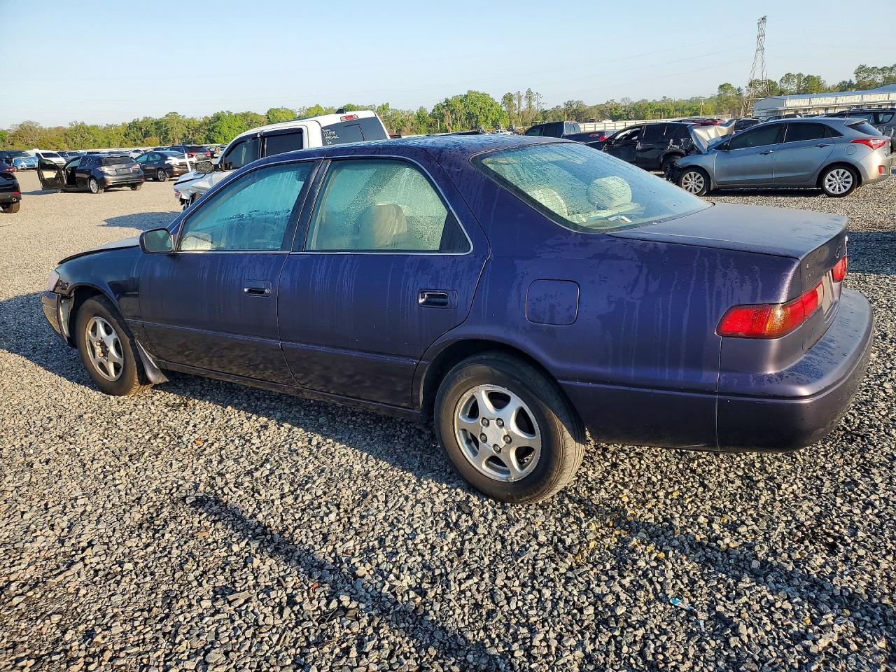1997 TOYOTA CAMRY XLE photo 3