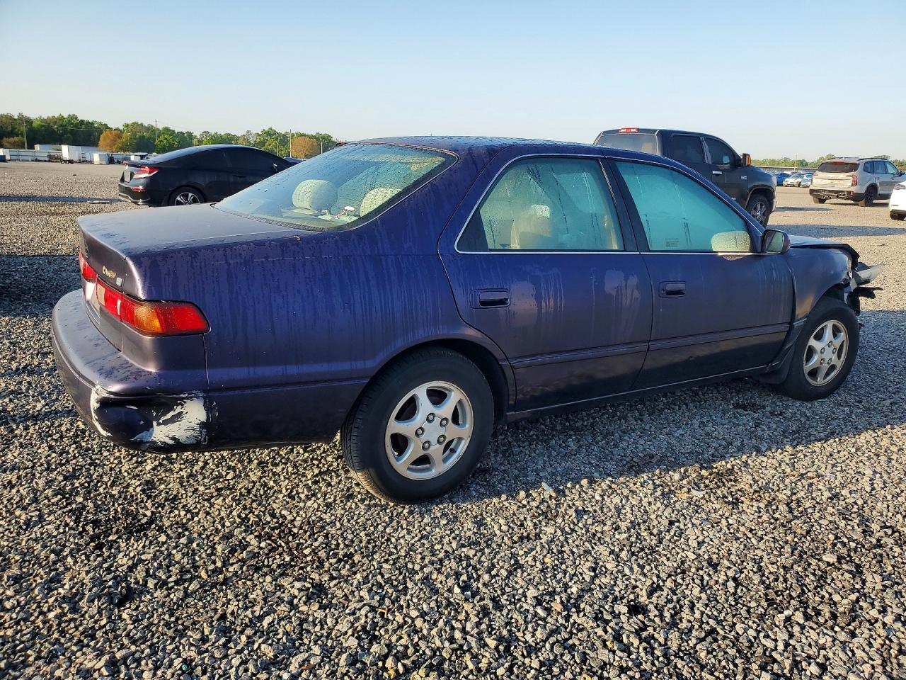 1997 TOYOTA CAMRY XLE photo 5