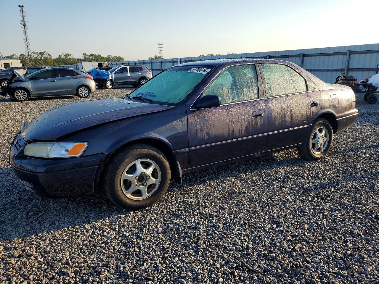 1997 TOYOTA CAMRY XLE photo 2
