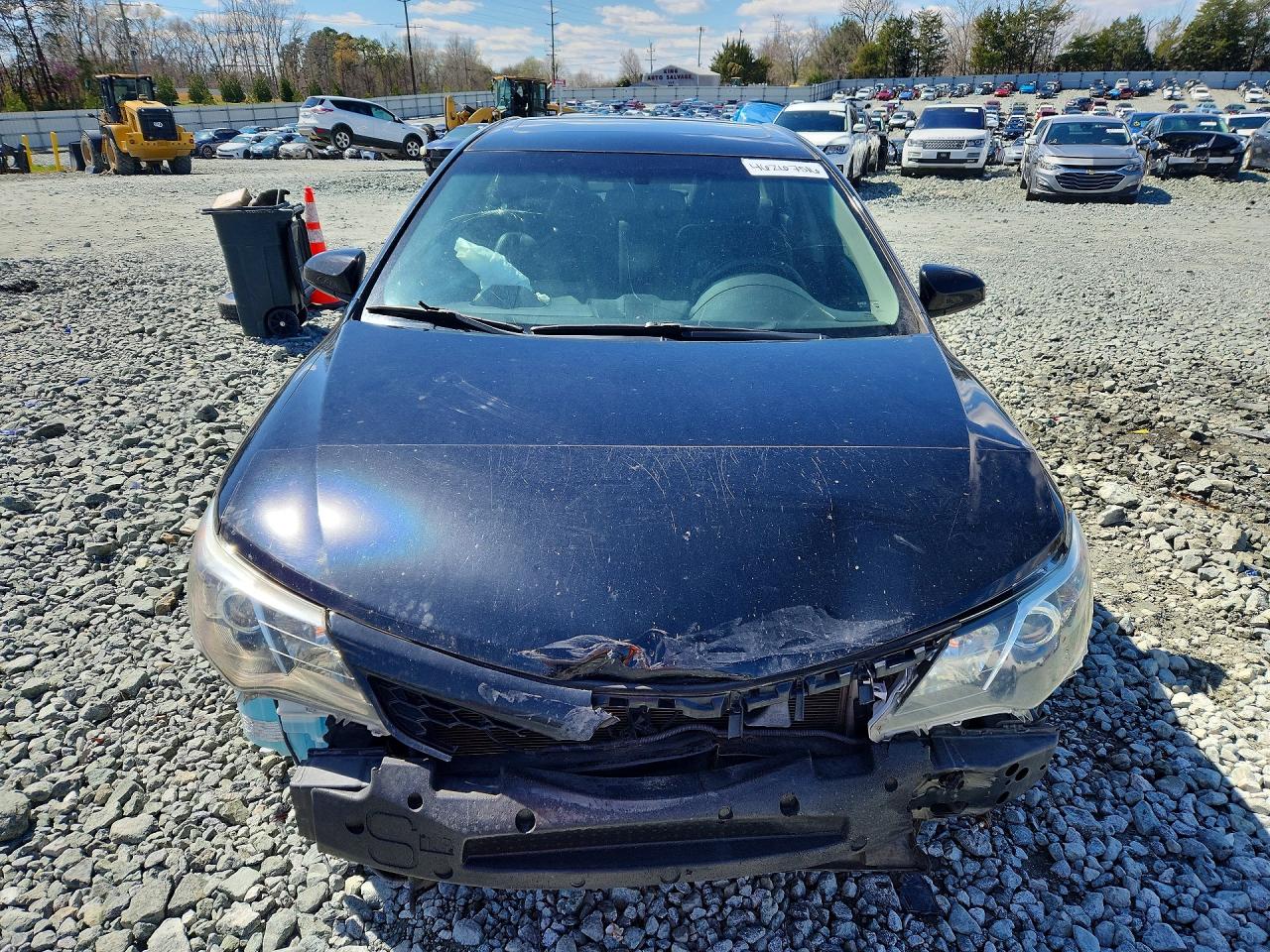 2014 TOYOTA CAMRY SE photo 13