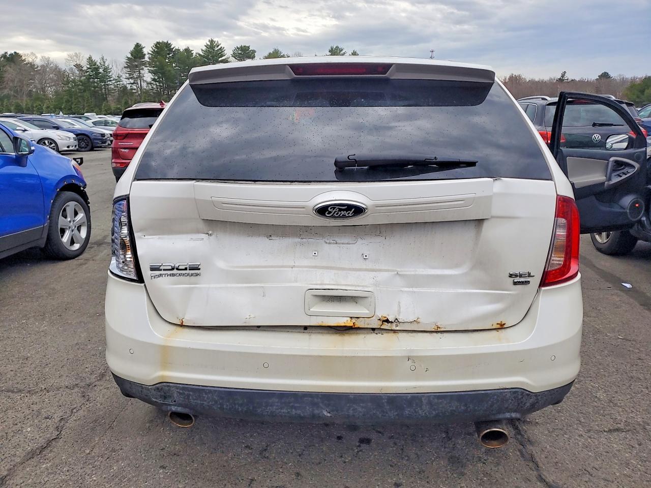 2011 FORD EDGE SEL photo 16