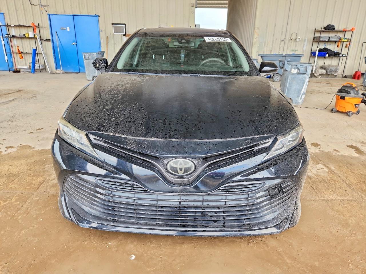 2018 TOYOTA CAMRY LE photo 9