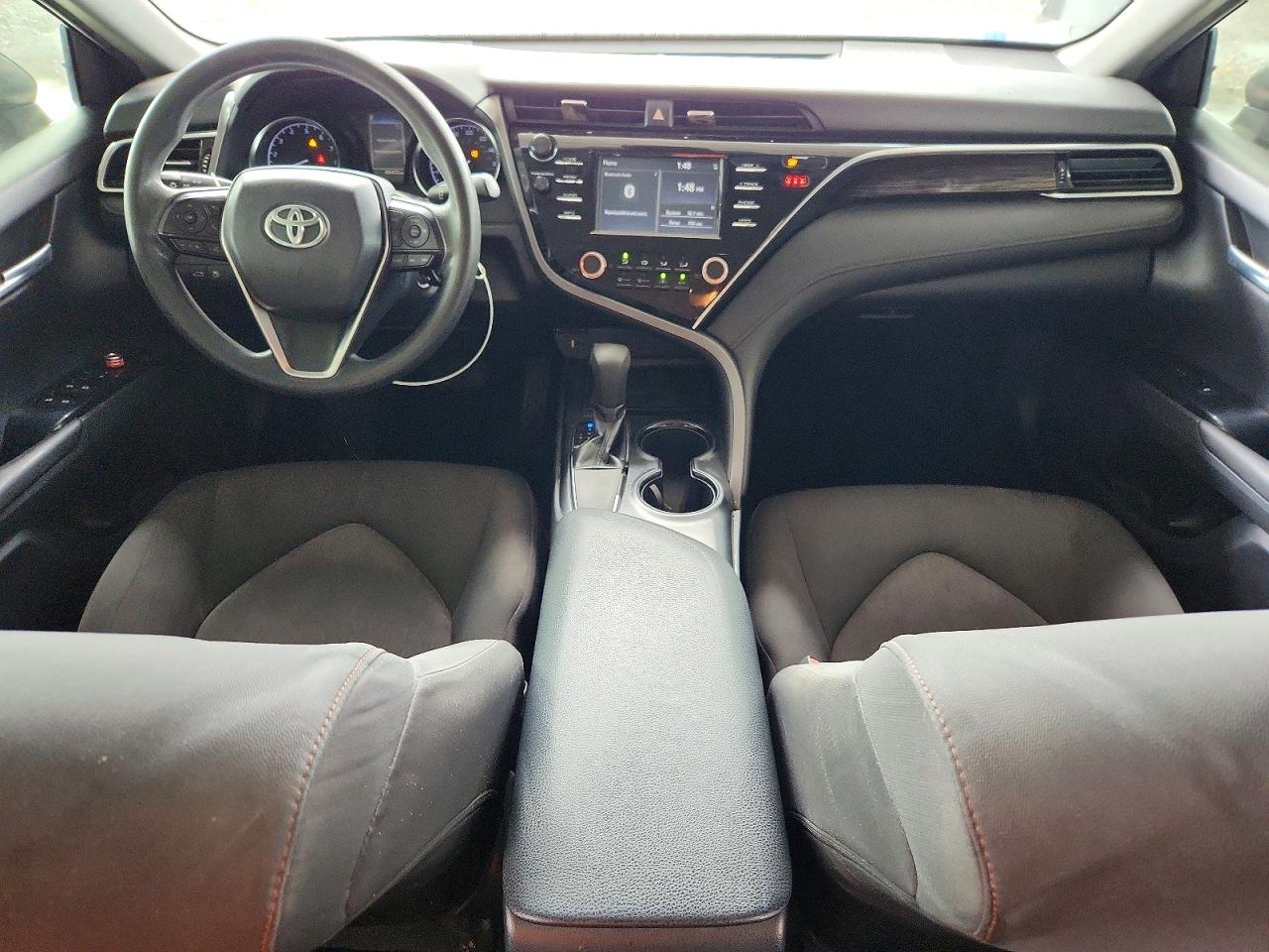 2018 TOYOTA CAMRY LE photo 15
