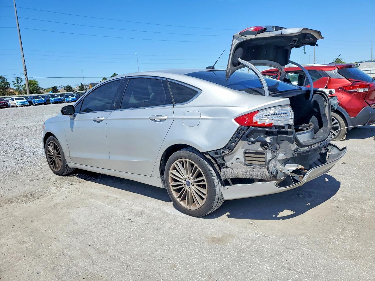 2014 FORD FUSION SE photo 3
