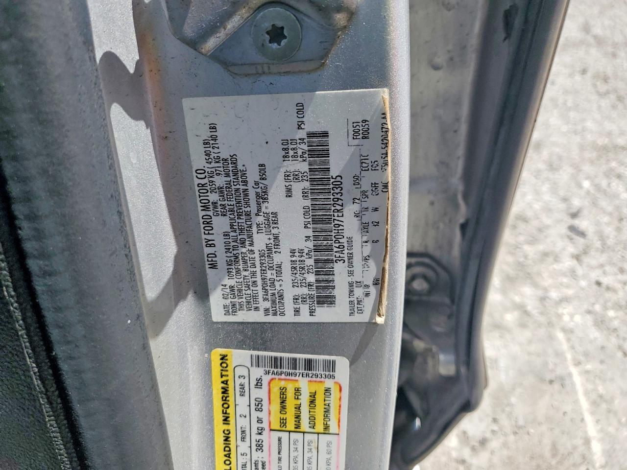 2014 FORD FUSION SE photo 25