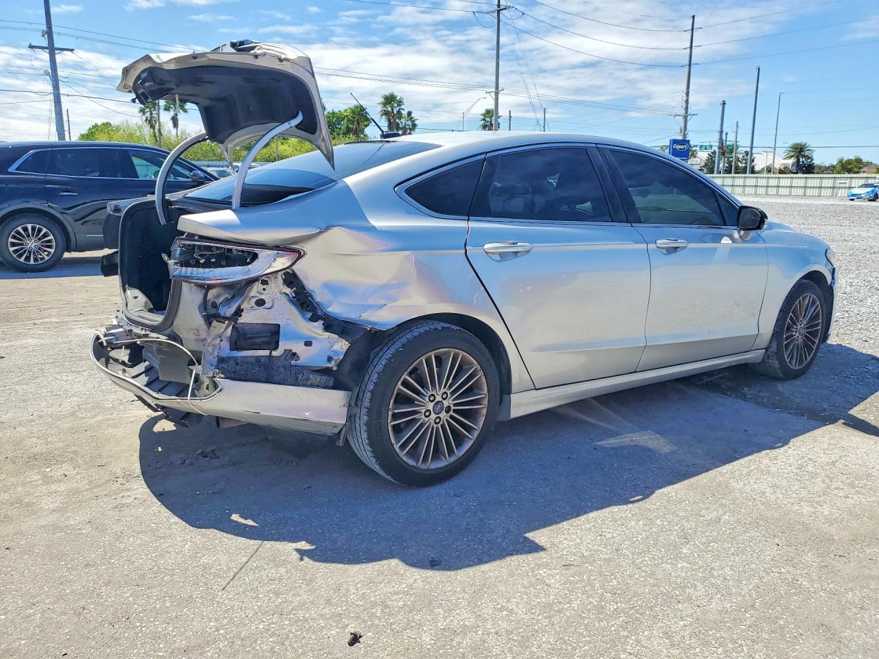 2014 FORD FUSION SE photo 5