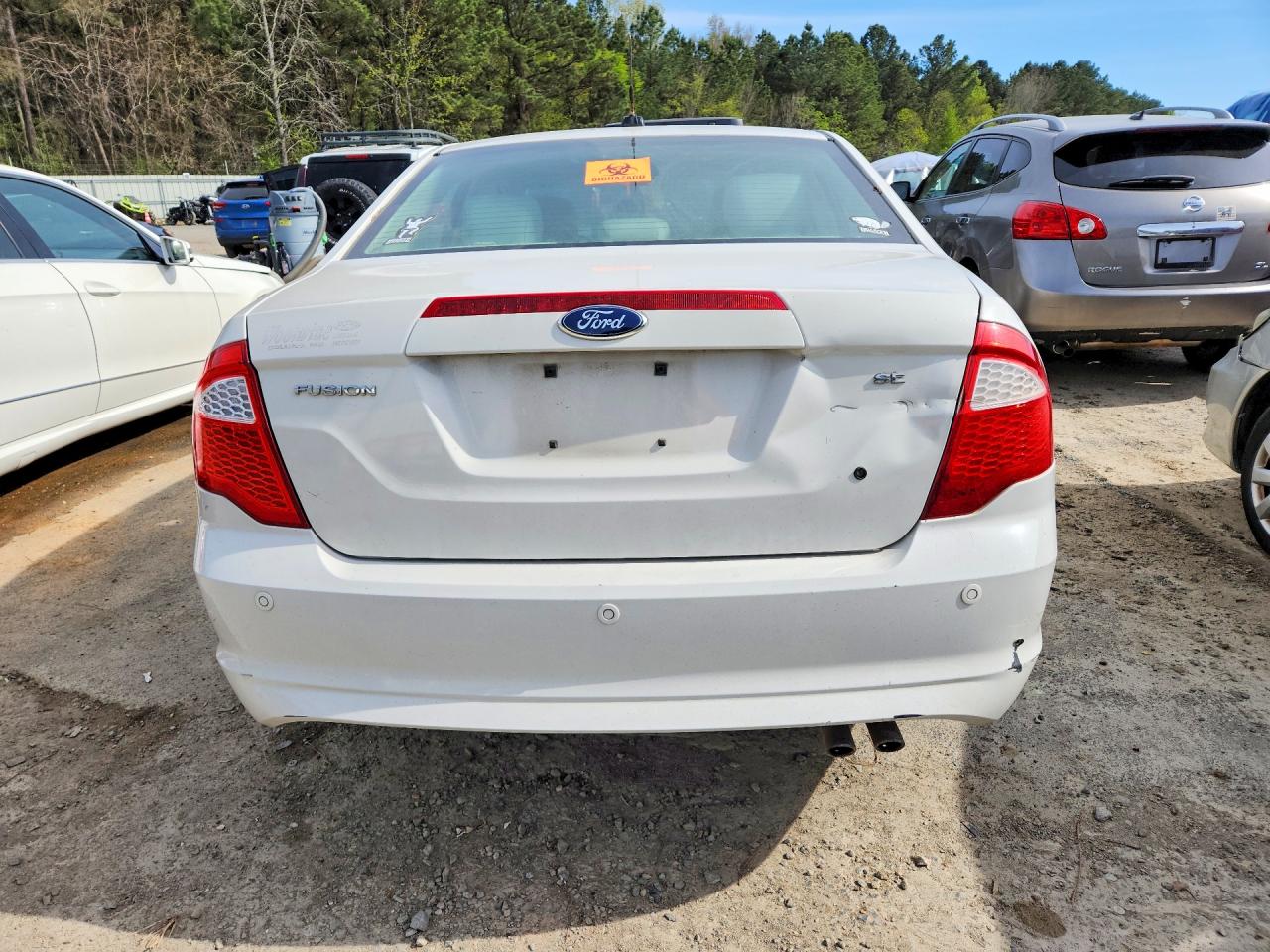 2011 FORD FUSION SE photo 11