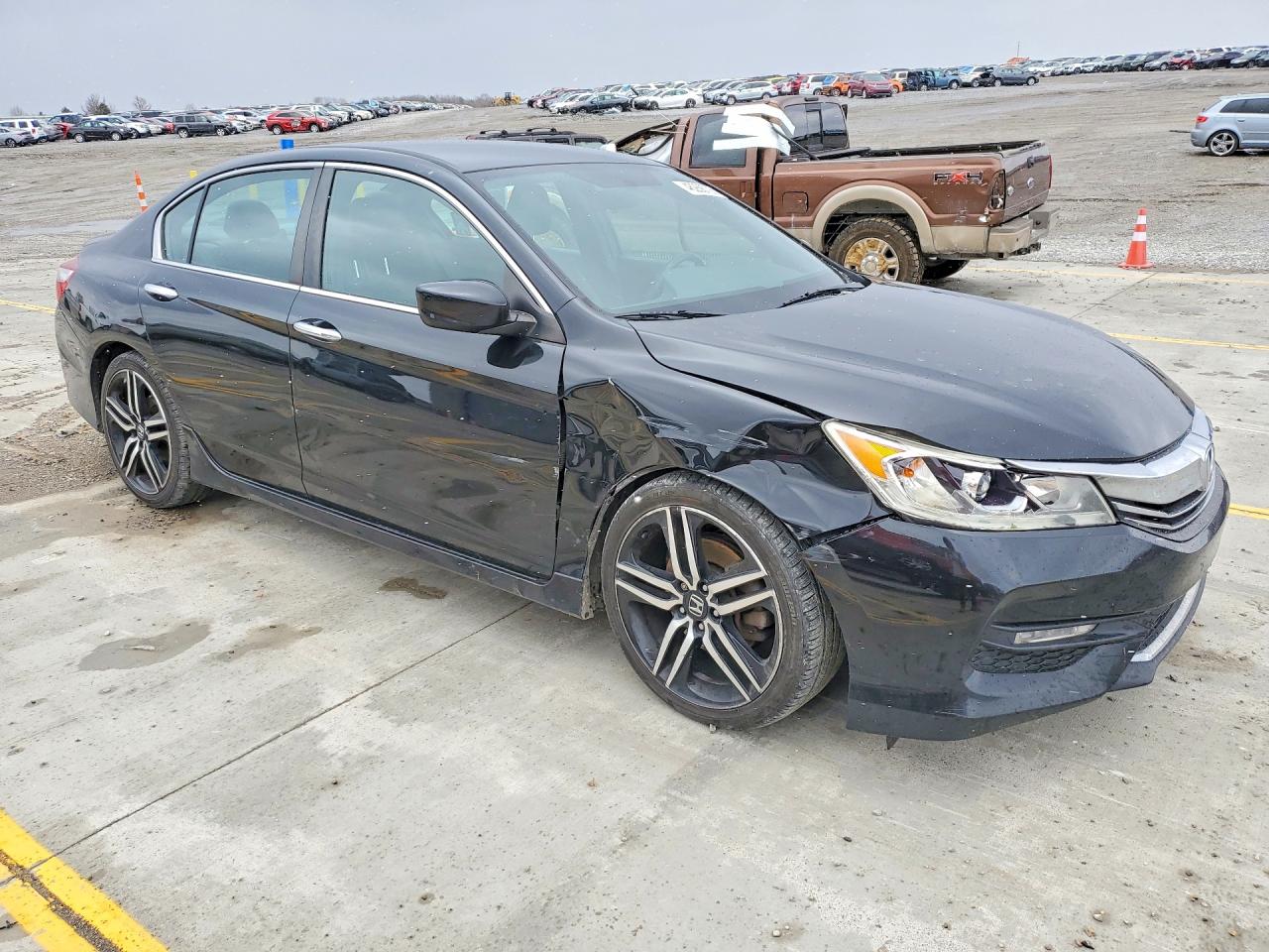 2016 HONDA ACCORD photo 10