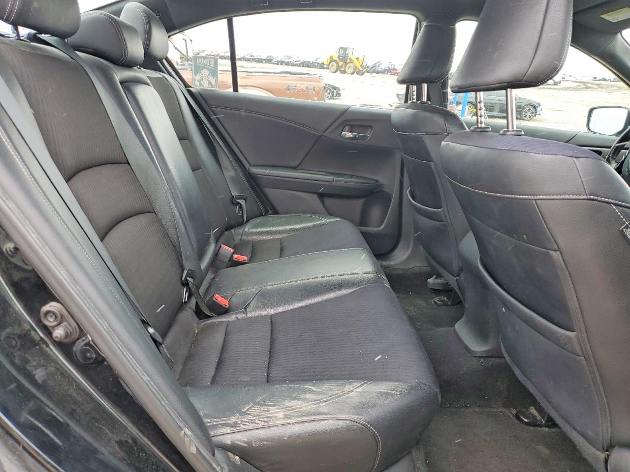 2016 HONDA ACCORD photo 28