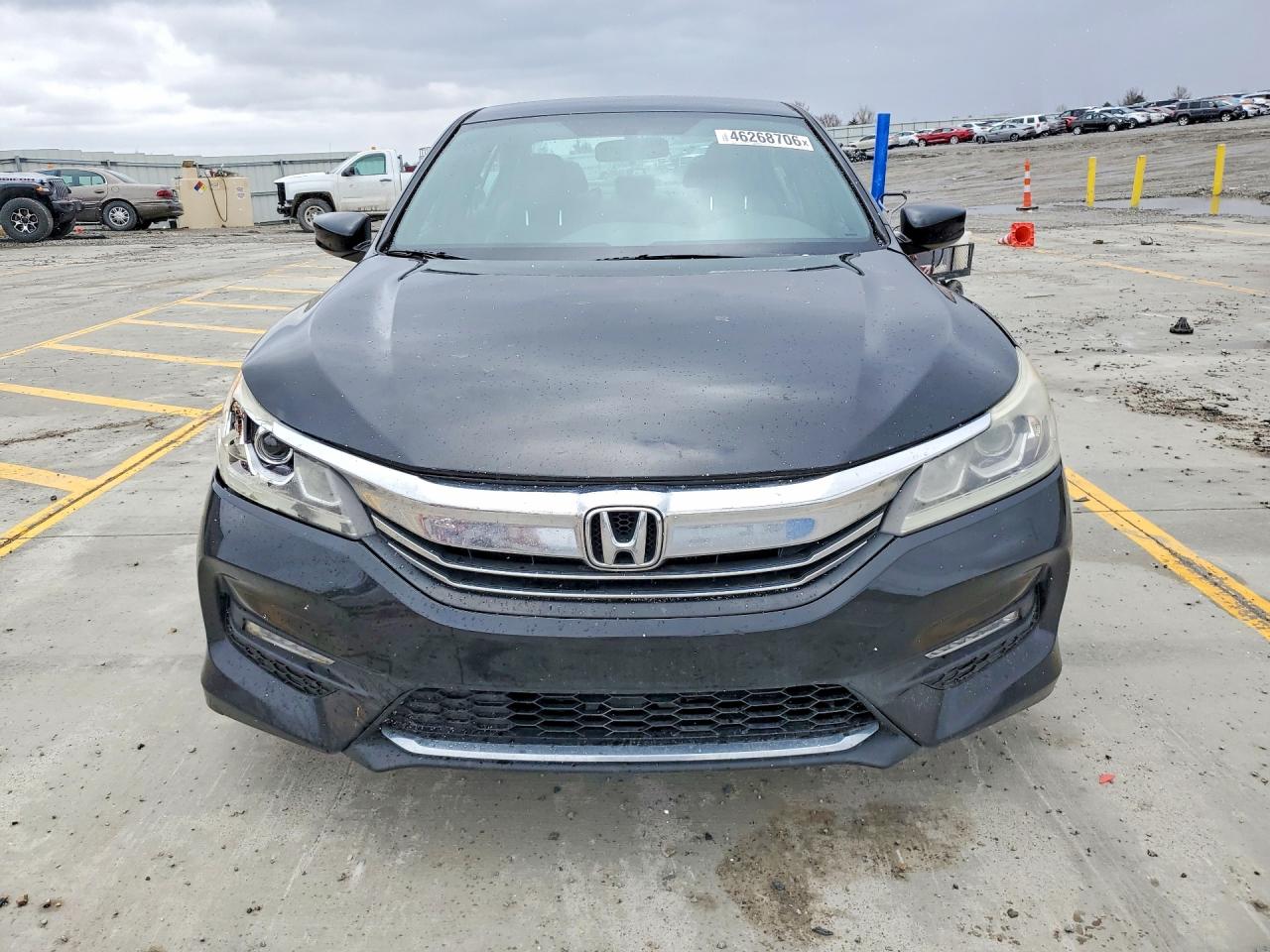 2016 HONDA ACCORD photo 13
