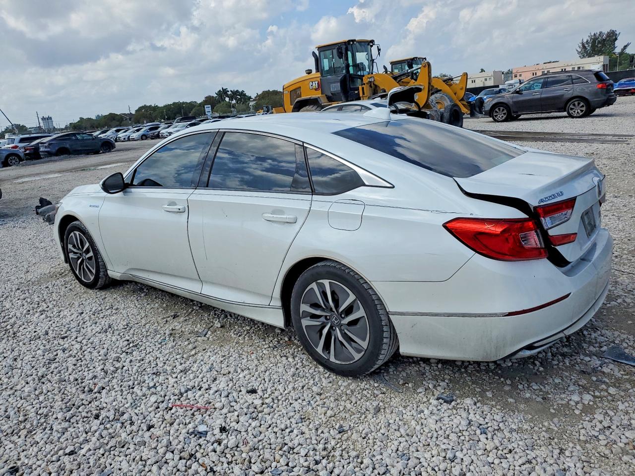 2018 HONDA ACCORD HYBRID EXL photo 2