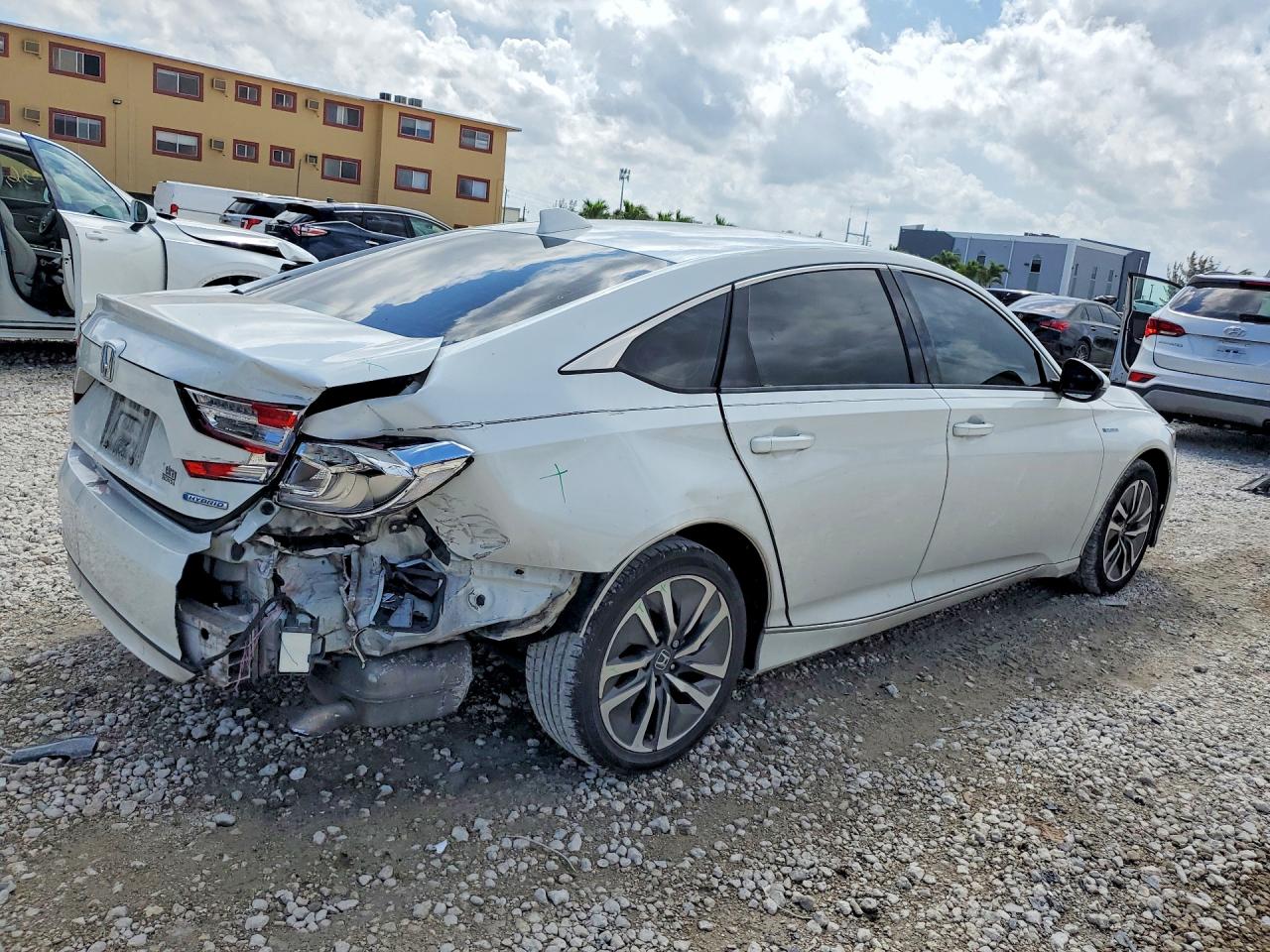 2018 HONDA ACCORD HYBRID EXL photo 3