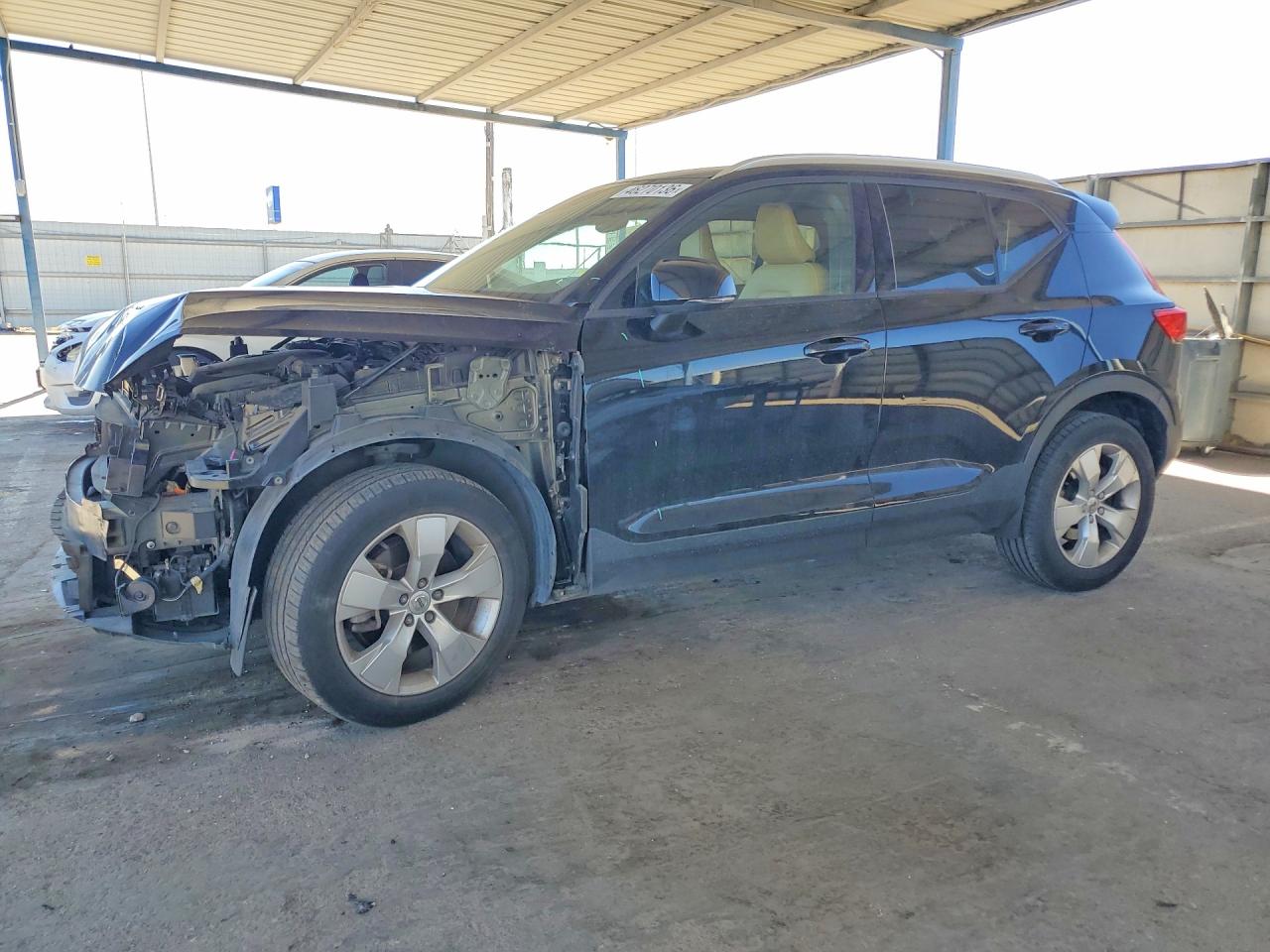 2020 VOLVO XC40