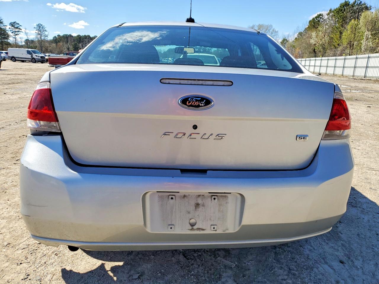 2009 FORD FOCUS SE photo 6
