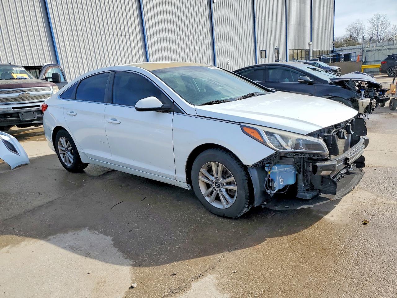 2016 HYUNDAI SONATA BASE photo 7