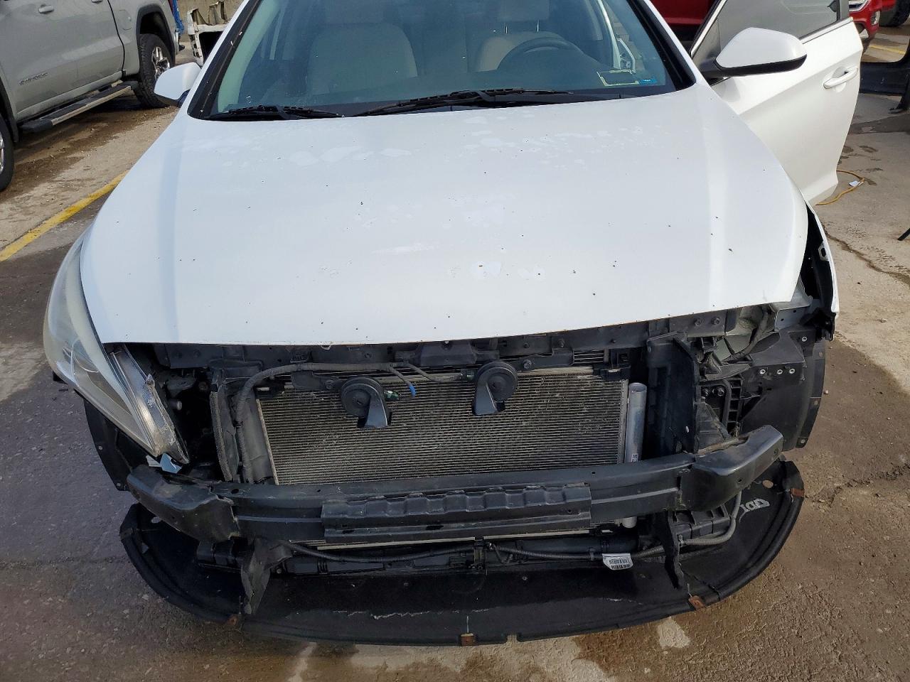 2016 HYUNDAI SONATA BASE photo 21