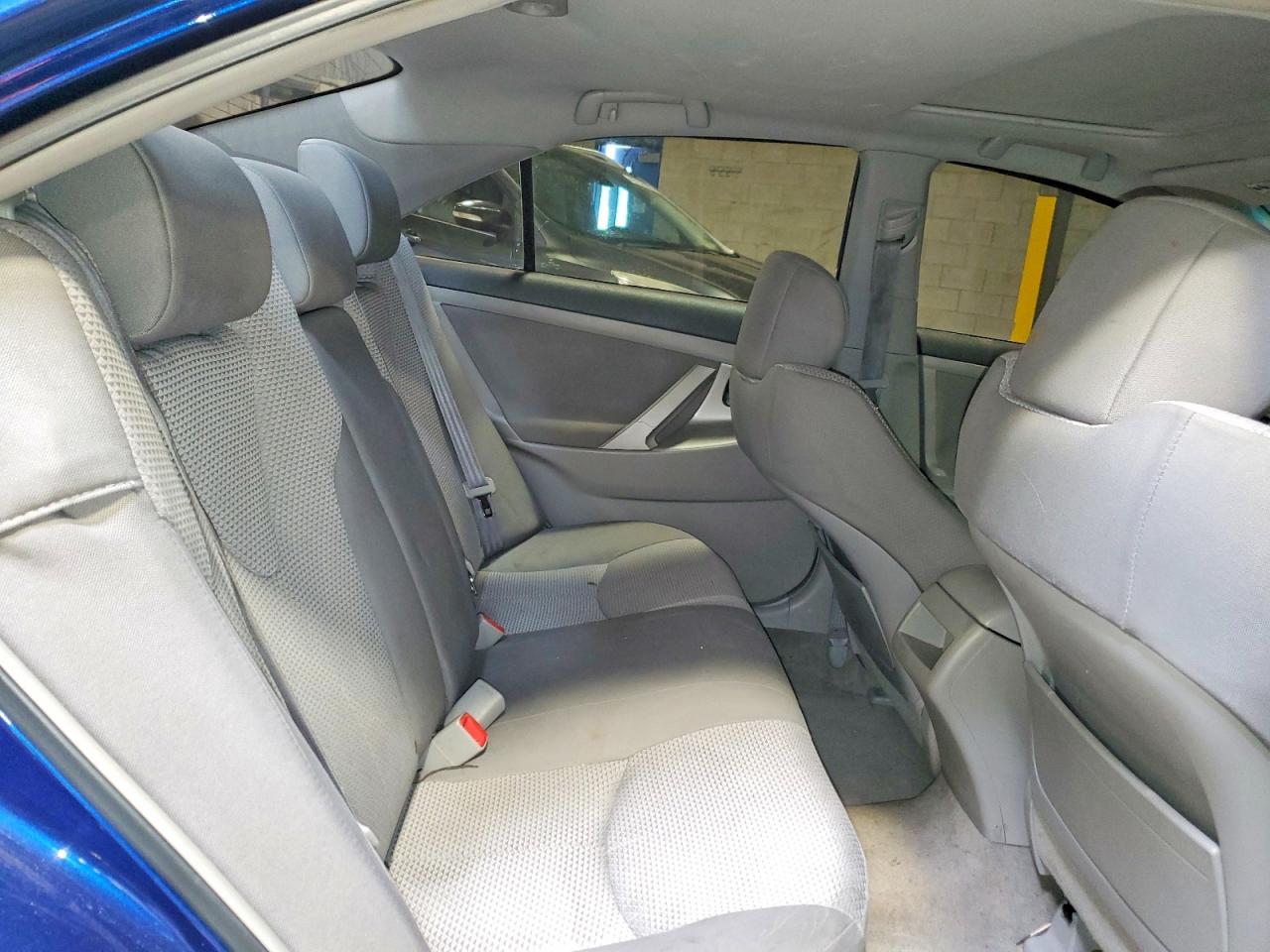 2007 TOYOTA CAMRY SE photo 19