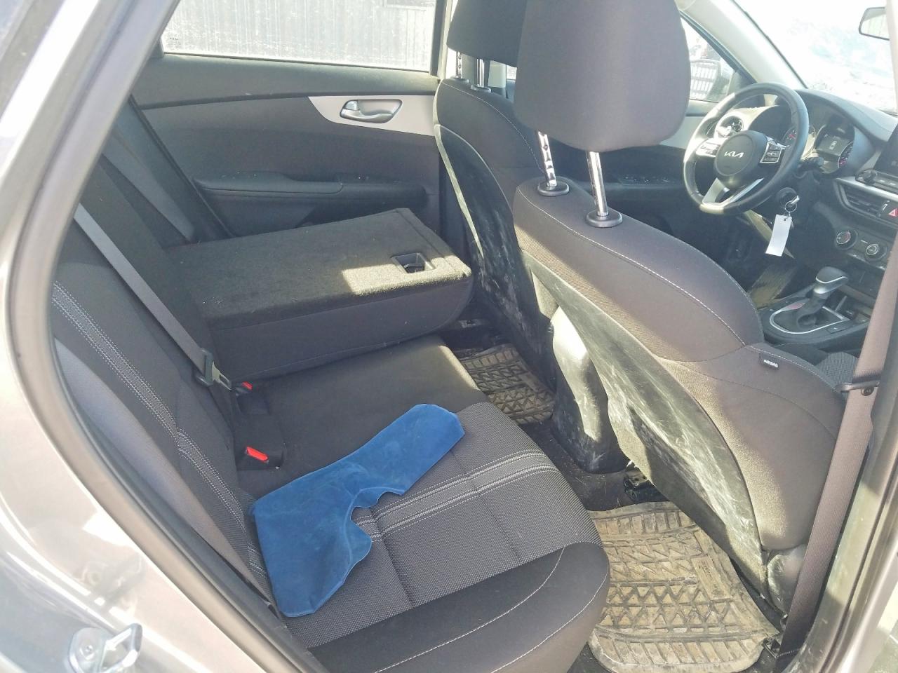 2024 KIA FORTE LX photo 19