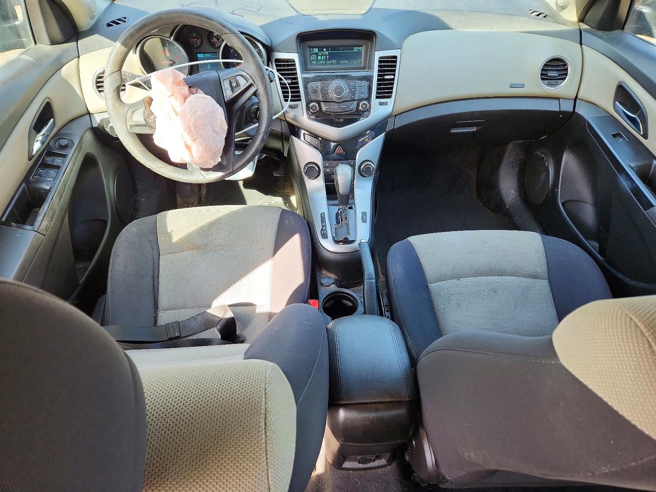 2014 CHEVROLET CRUZE LS photo 22