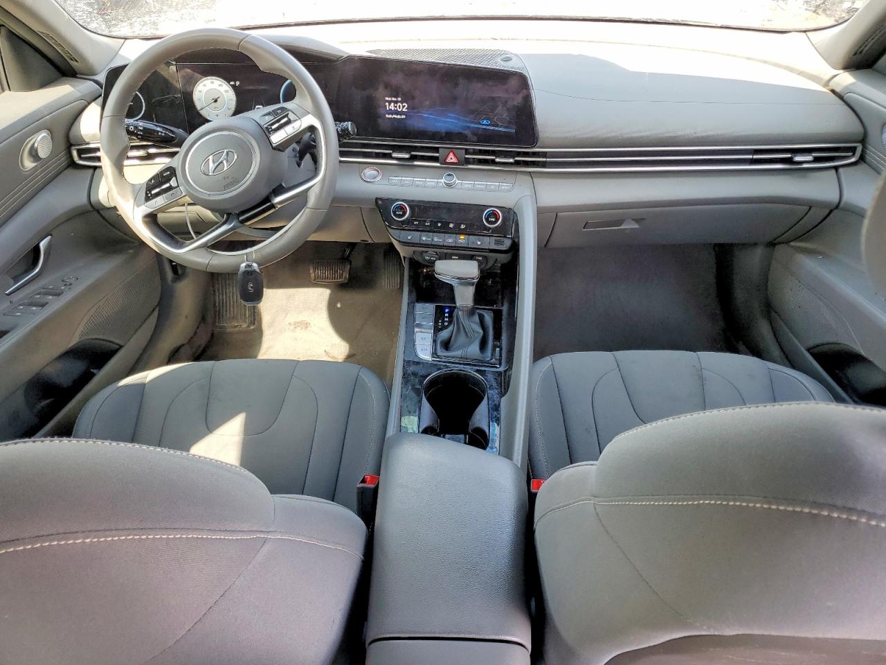 2023 HYUNDAI ELANTRA SEL photo 15